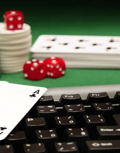 Ran game danh bai online Ekran Görüntüsü 1